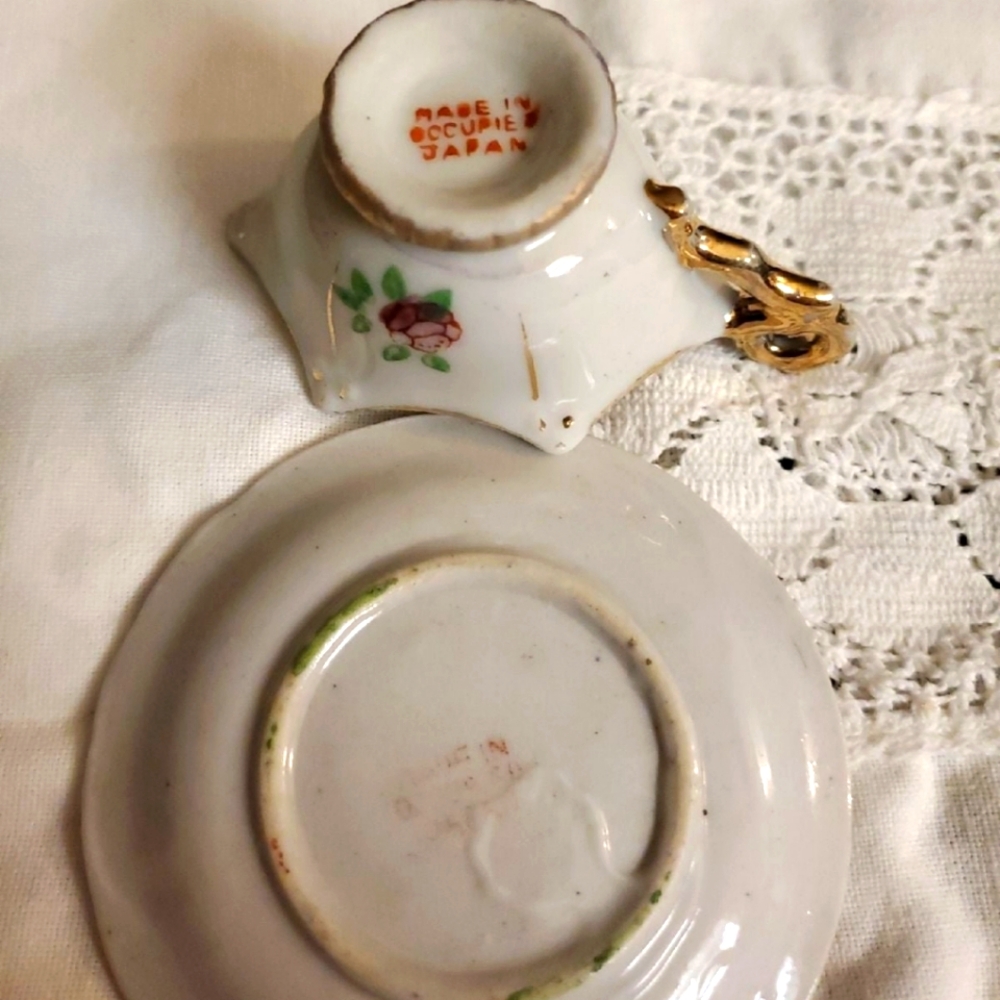 Vintage Mini Cup & Saucer - Picture 3 of 3